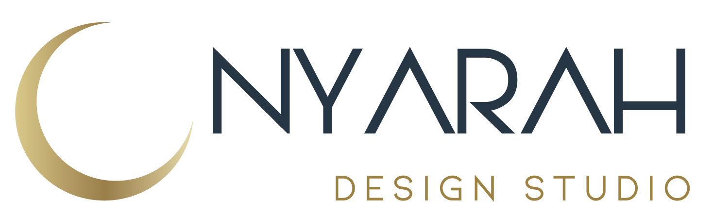 Logótipo da Nyarah Design Studio com lua dourada.